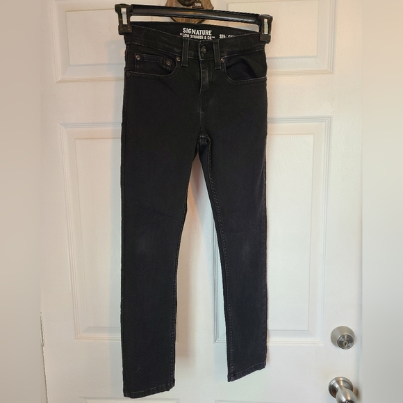 Levi Strauss Signature Woman's Skinny Jeans, Size: 10 Color: Black - Picture 3 of 15